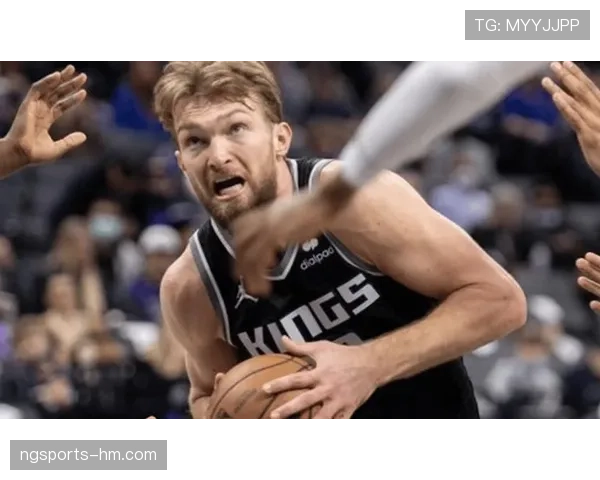 萨博尼斯挡拆创造高效得分，多于约基奇拉开内线优势